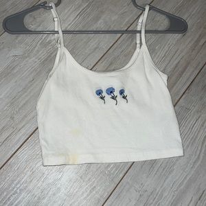HOLLISTER BABY CAMI: white crop top with blue flowers